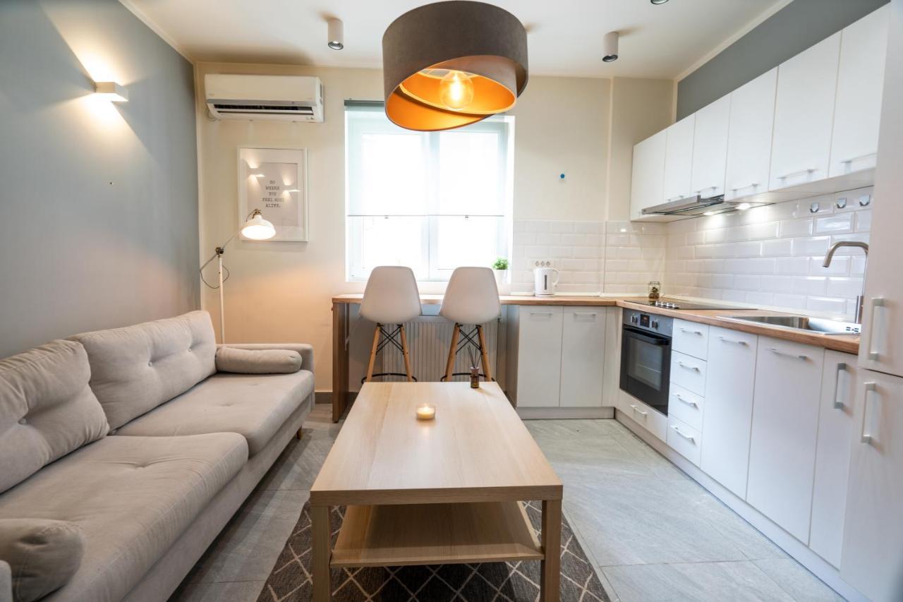 Cozy Design Apartament in Magheru Bukarest Exterior foto